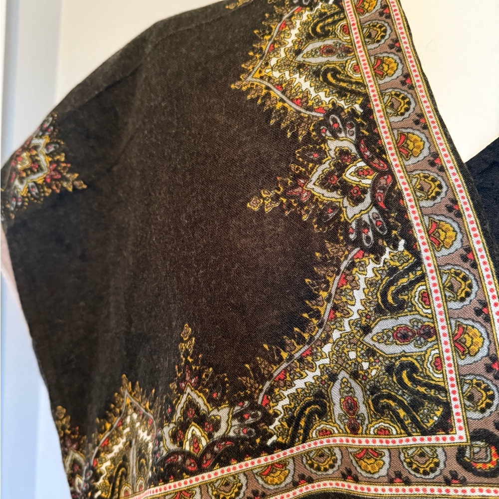 Paisley Patterned Scarf